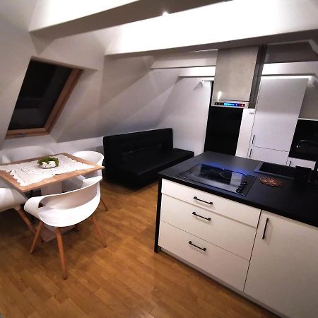 Apartmán Chillout Apart In The Attic Lwowek Slaski Exteriér fotografie